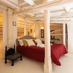  Holiday home Elly House Italy